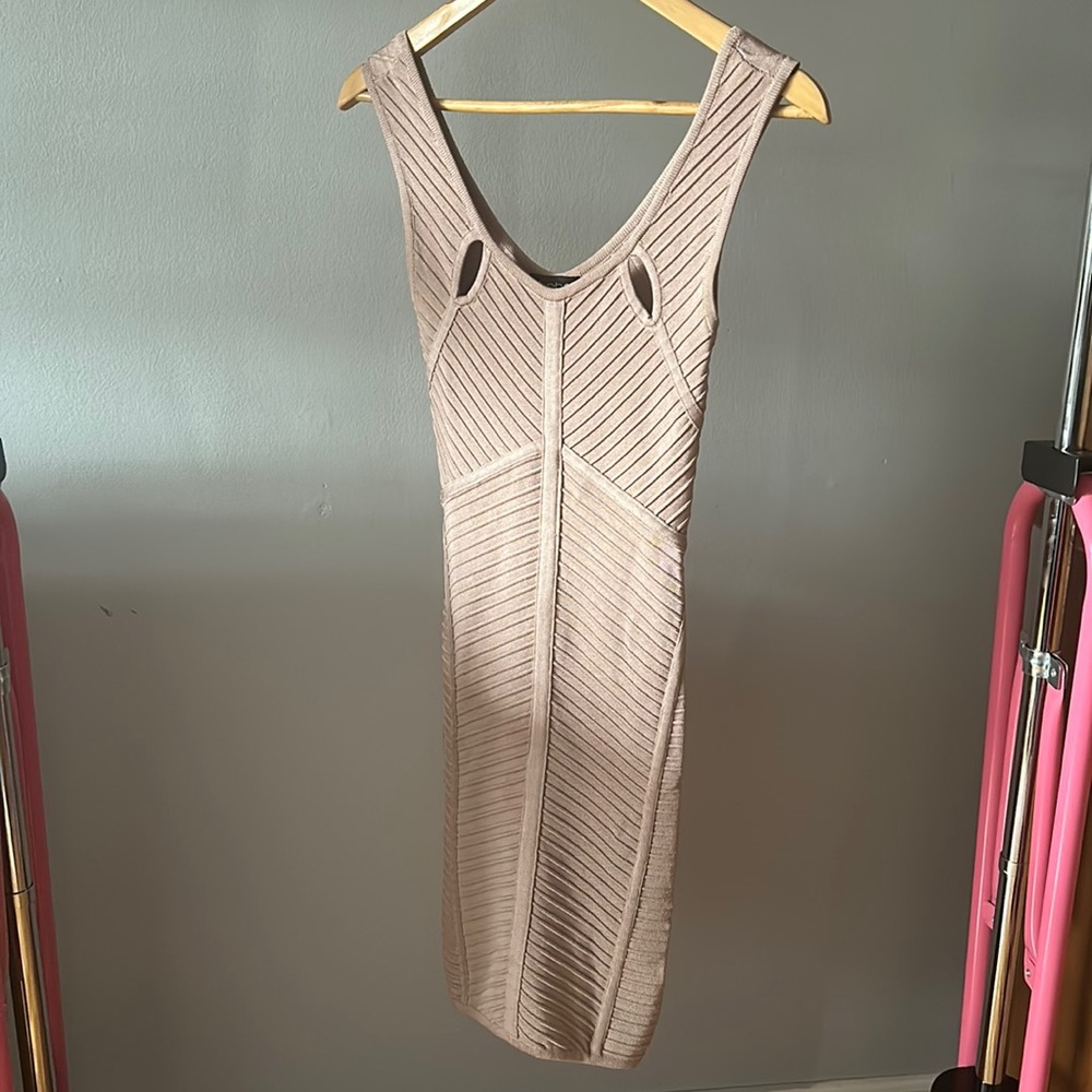 Bebe dress